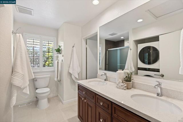 2340 Westcliffe Ln L, Walnut Creek, CA 94597