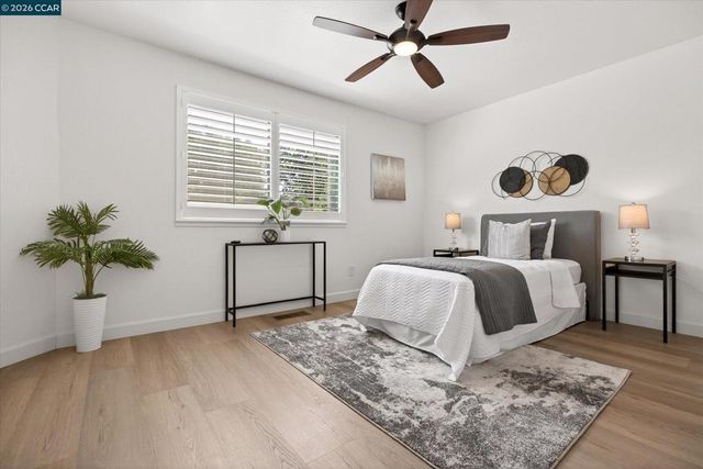 2340 Westcliffe Ln L, Walnut Creek, CA 94597