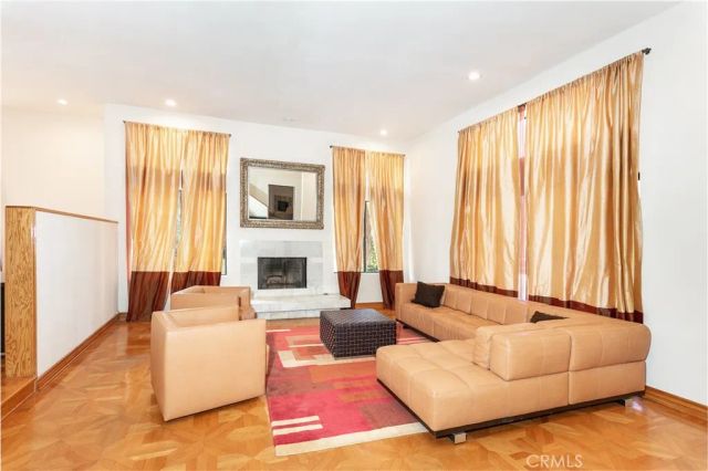 3965 Alta Mesa, Studio City, CA 91604