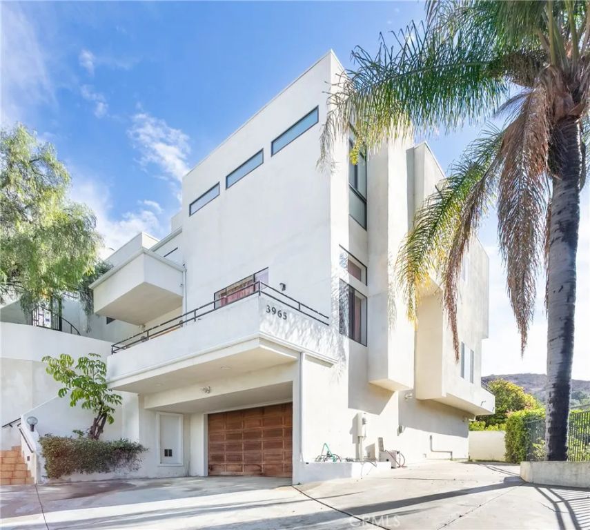 3965 Alta Mesa, Studio City, CA 91604
