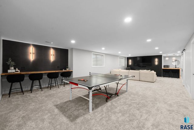 800 S James Ave Avenue, Tea, SD 57064