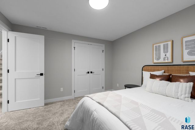 800 S James Ave Avenue, Tea, SD 57064