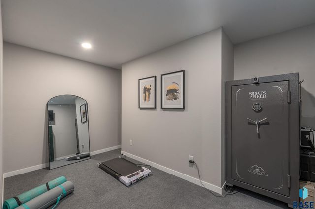 800 S James Ave Avenue, Tea, SD 57064