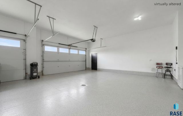 800 S James Ave Avenue, Tea, SD 57064