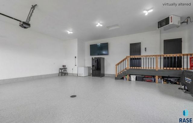 800 S James Ave Avenue, Tea, SD 57064