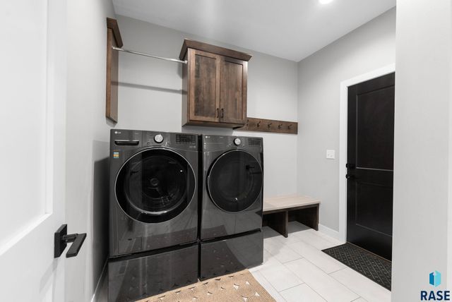 800 S James Ave Avenue, Tea, SD 57064