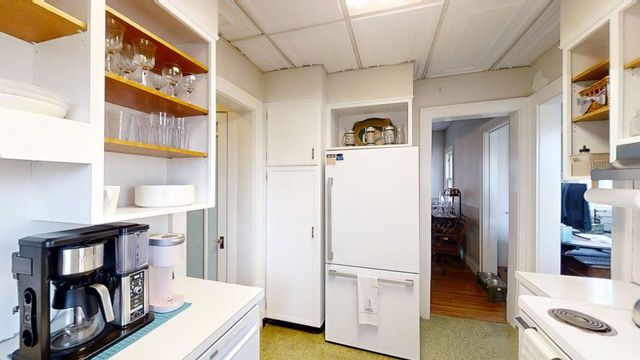 1416 N Clinton Boulevard, Bloomington, IL 61701