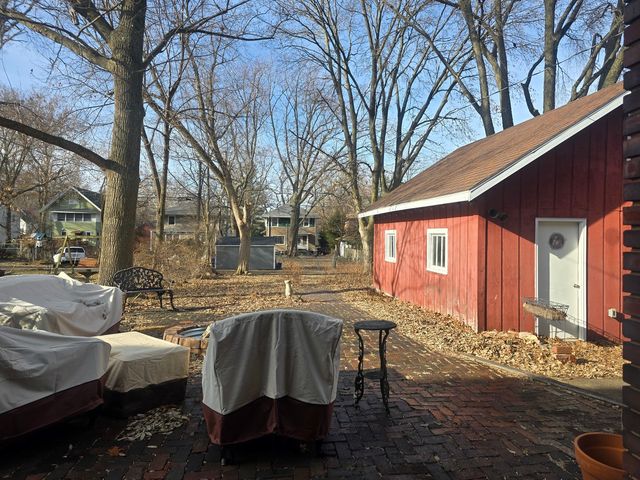 1416 N Clinton Boulevard, Bloomington, IL 61701