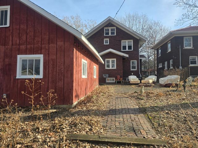 1416 N Clinton Boulevard, Bloomington, IL 61701