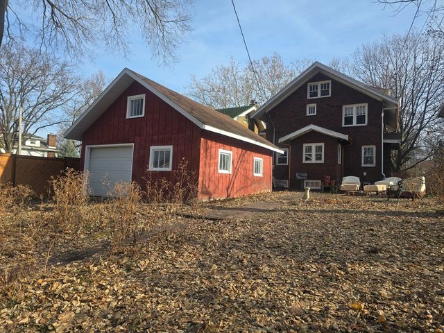 1416 N Clinton Boulevard, Bloomington, IL 61701