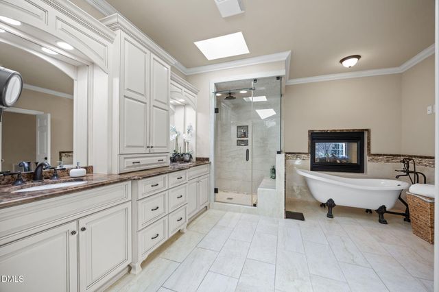 105 Glade Park Road, Cary, NC 27518