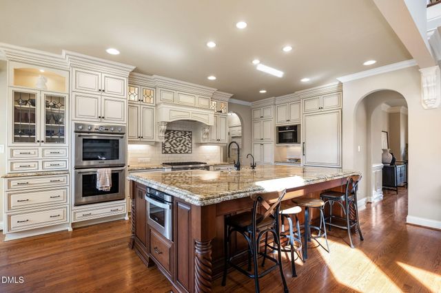 105 Glade Park Road, Cary, NC 27518