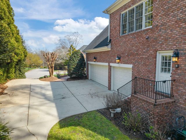105 Glade Park Road, Cary, NC 27518