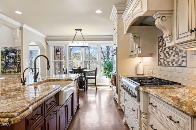 105 Glade Park Road, Cary, NC 27518