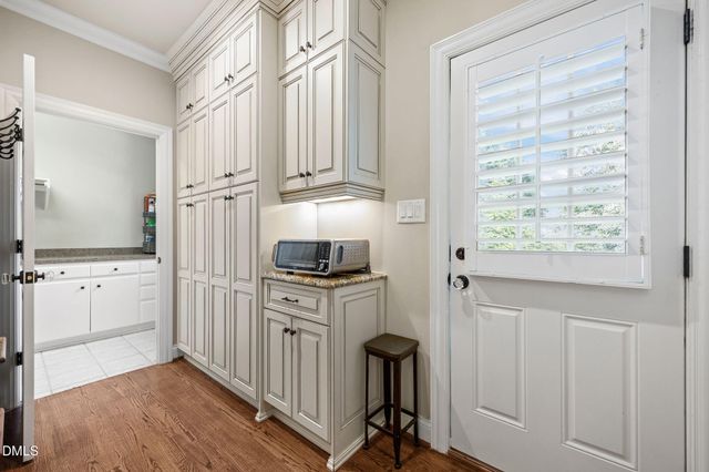 105 Glade Park Road, Cary, NC 27518