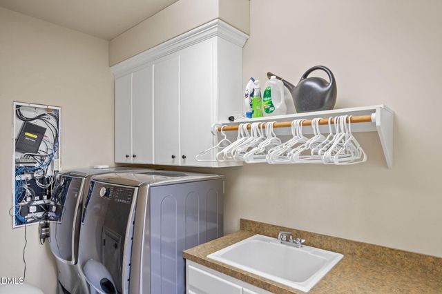 105 Glade Park Road, Cary, NC 27518