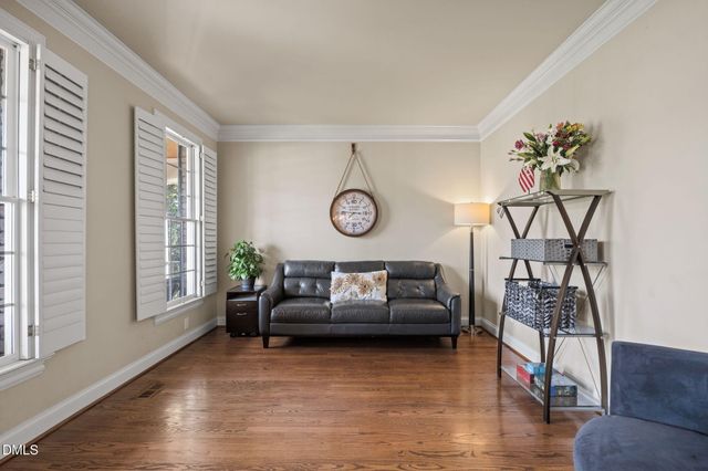 105 Glade Park Road, Cary, NC 27518