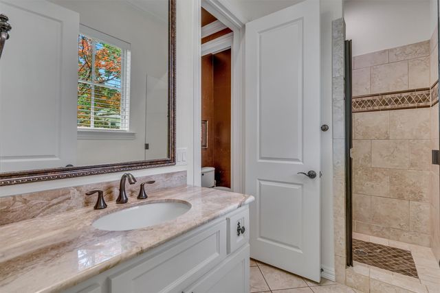 6811 Deloache Avenue, Dallas, TX 75225