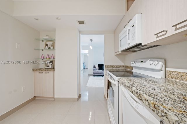 1833 S Ocean Dr 809, Hallandale Beach, FL 33009