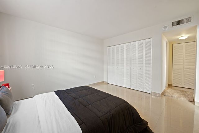1833 S Ocean Dr 809, Hallandale Beach, FL 33009