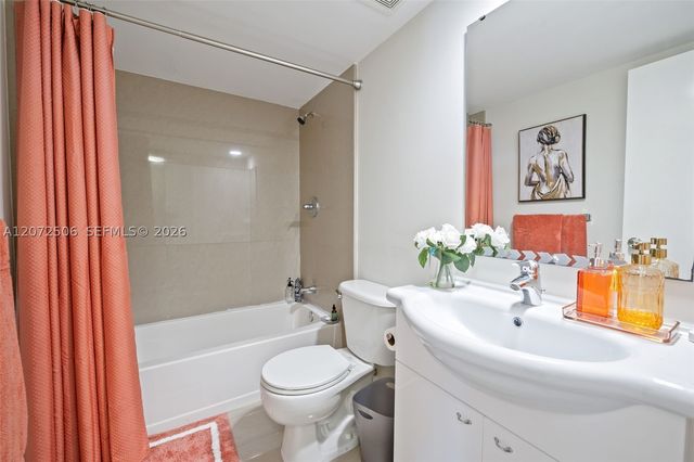 1833 S Ocean Dr 809, Hallandale Beach, FL 33009