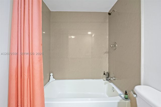1833 S Ocean Dr 809, Hallandale Beach, FL 33009
