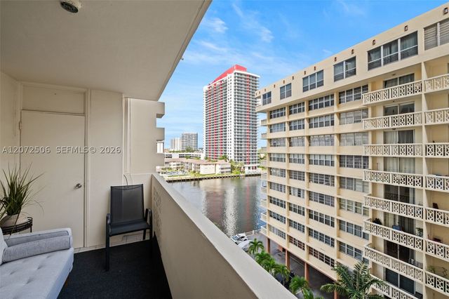 1833 S Ocean Dr 809, Hallandale Beach, FL 33009