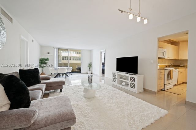 1833 S Ocean Dr 809, Hallandale Beach, FL 33009