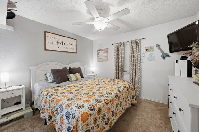 236 Seacraft Drive, Gun Barrel City, TX 75156