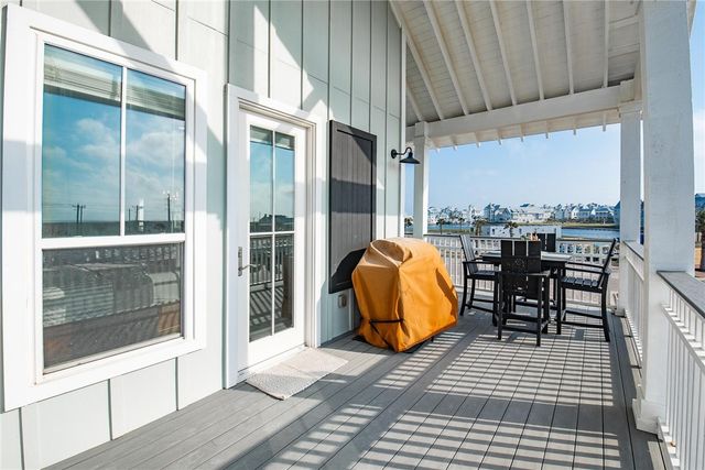 124 7 Day Weekend St, Port Aransas, TX 78373