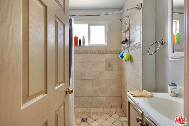 340 Firmin Street, Los Angeles, CA 90026