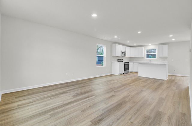 7040 Windham Way, Ladson, SC 29456