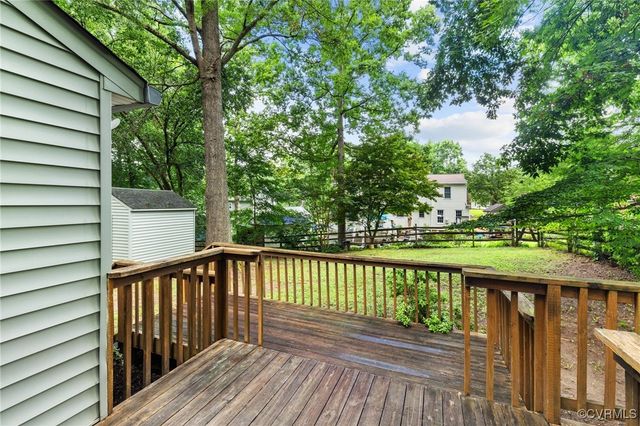 10924 Sunset Hills Dr, North Chesterfield, VA 23236