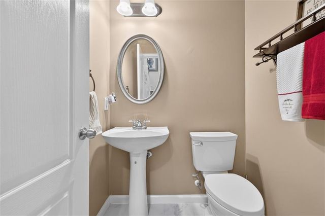 4821 Clarkstone Circle, Flowery Branch, GA 30542