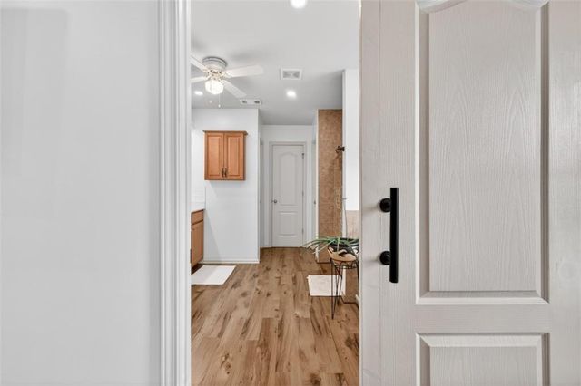 4821 Clarkstone Circle, Flowery Branch, GA 30542