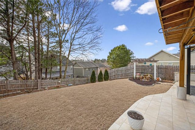 4821 Clarkstone Circle, Flowery Branch, GA 30542