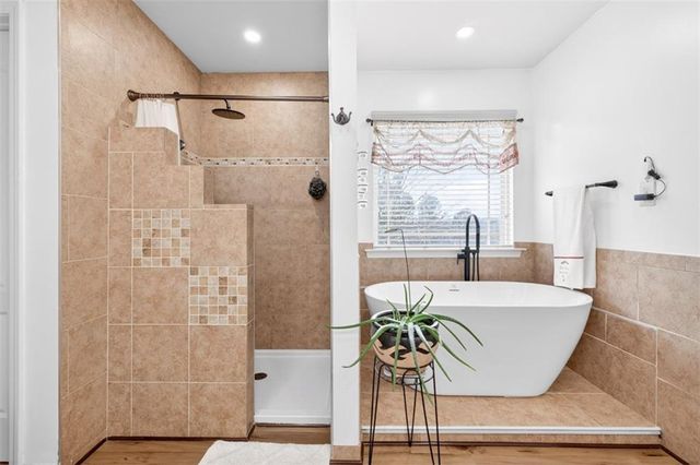 4821 Clarkstone Circle, Flowery Branch, GA 30542