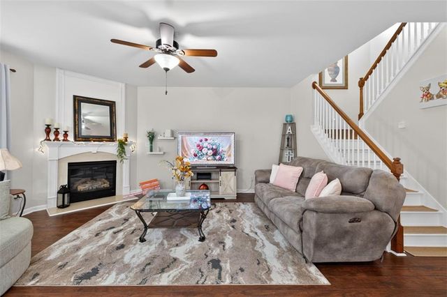 4821 Clarkstone Circle, Flowery Branch, GA 30542