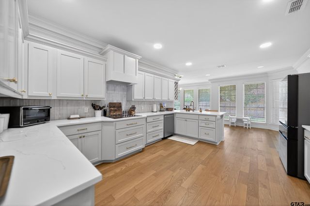 3409 Pebblebrook Dr, Tyler, TX 75707