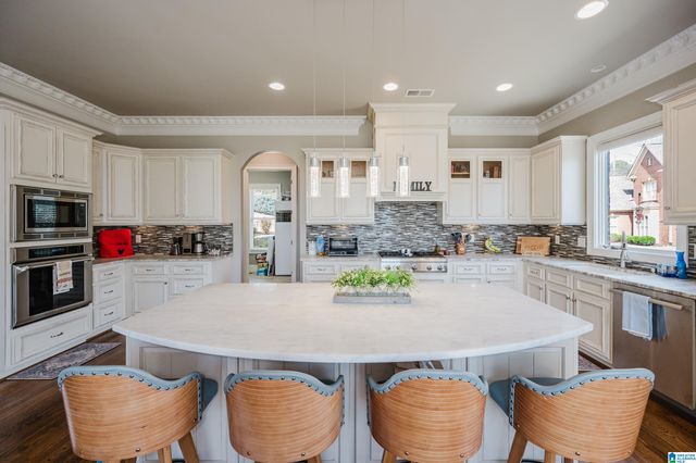 1404 SCOUT RIDGE DRIVE, Hoover, AL 35244