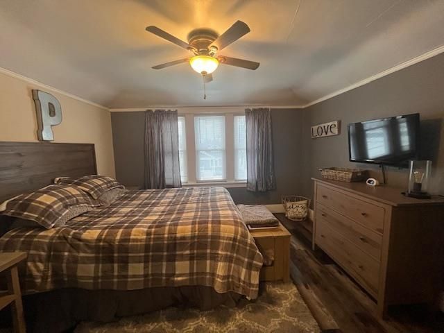 1613 17TH AVENUE, Menominee, MI 49858