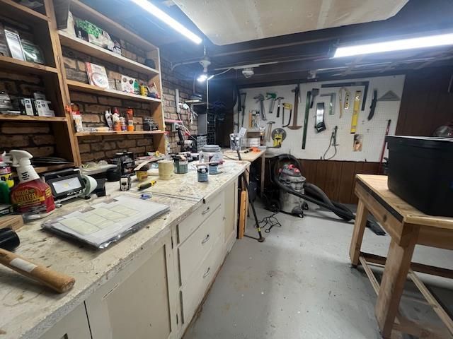 1613 17TH AVENUE, Menominee, MI 49858