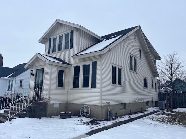 1613 17TH AVENUE, Menominee, MI 49858