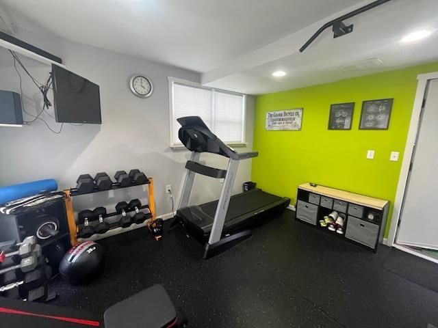 1613 17TH AVENUE, Menominee, MI 49858