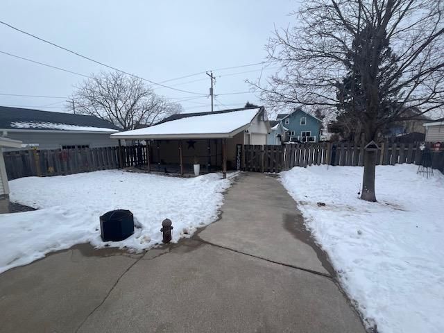 1613 17TH AVENUE, Menominee, MI 49858