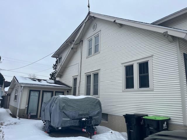 1613 17TH AVENUE, Menominee, MI 49858