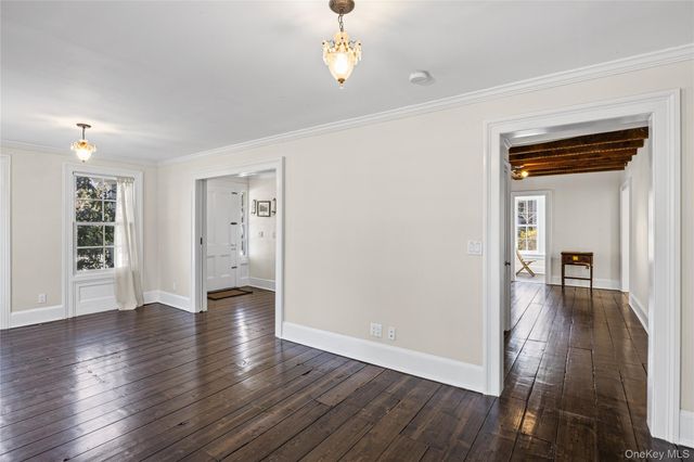 8 Terrell Lane, Stony Brook, NY 11790