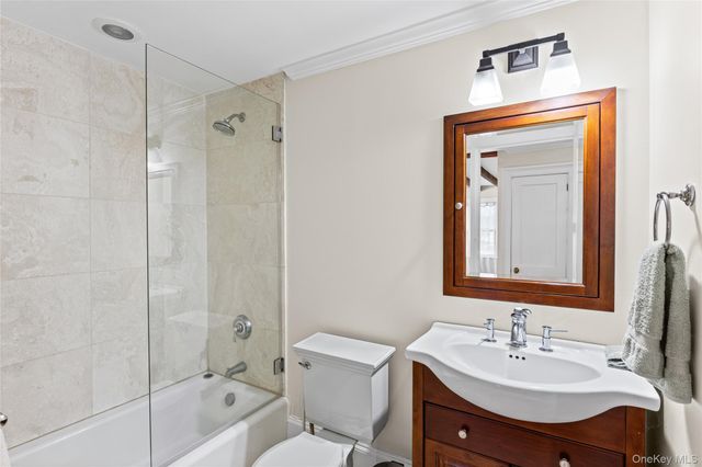 8 Terrell Lane, Stony Brook, NY 11790