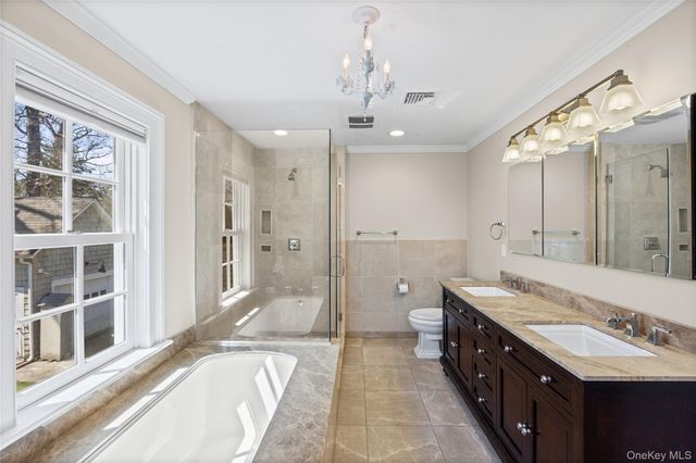 8 Terrell Lane, Stony Brook, NY 11790