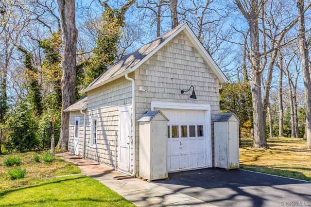 8 Terrell Lane, Stony Brook, NY 11790